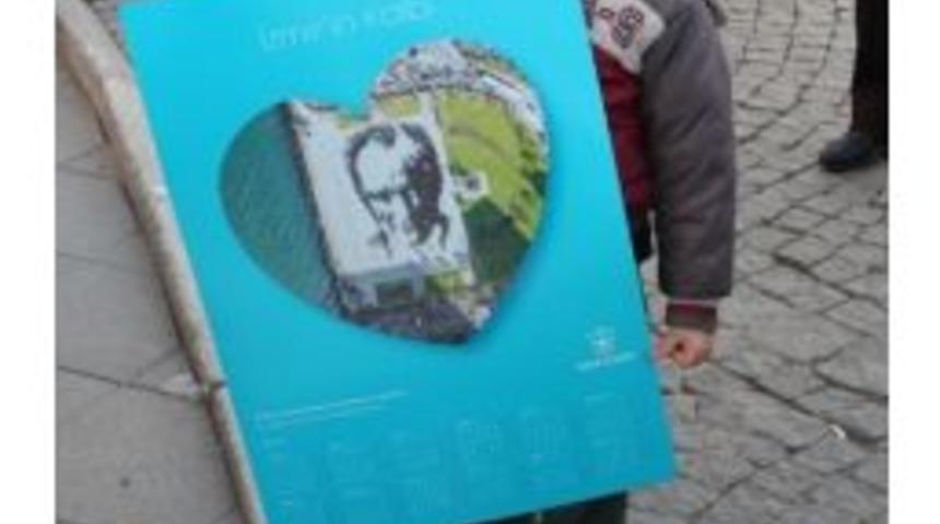 Atat&uuml;rk Portreli Takvime B&uuml;y&uuml;k İlgi