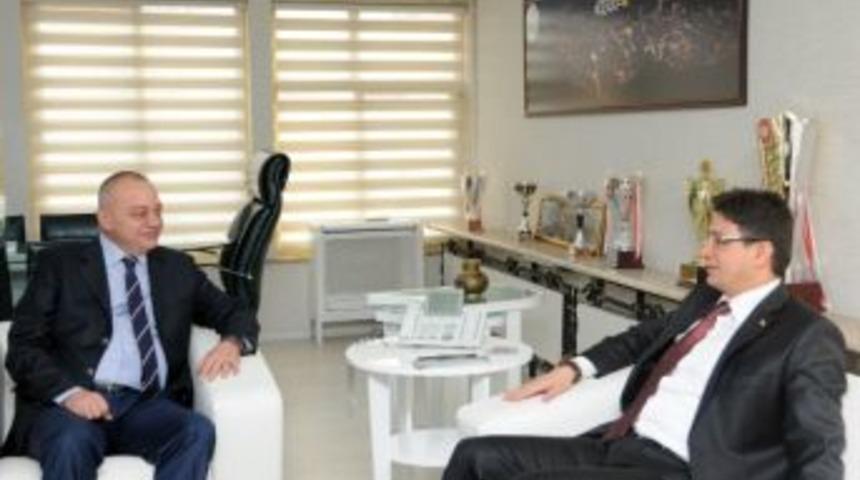 Manisa Defterdarı &Ouml;zdemir&rsquo;den Başkan Erg&uuml;n'e Ziyaret