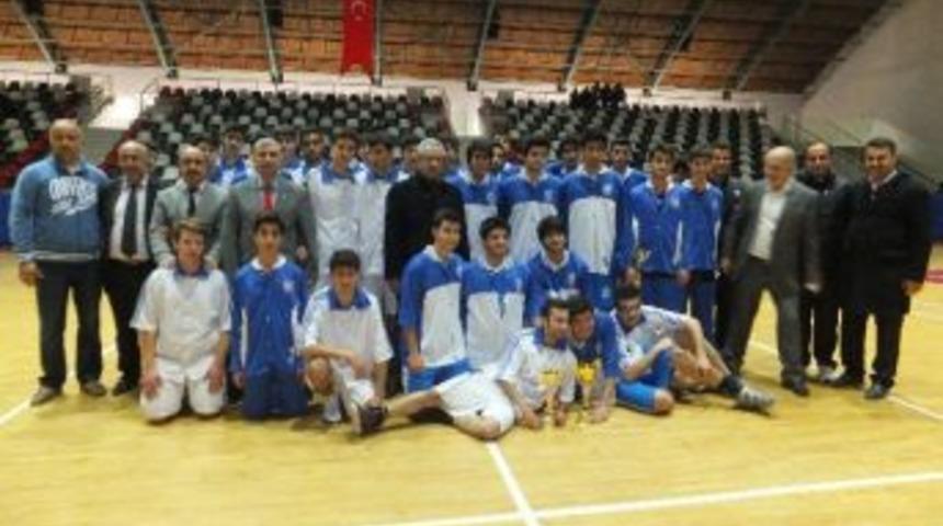 Okullar Arası Gen&ccedil;ler Basketbol M&uuml;sabakaları Sona Erdi