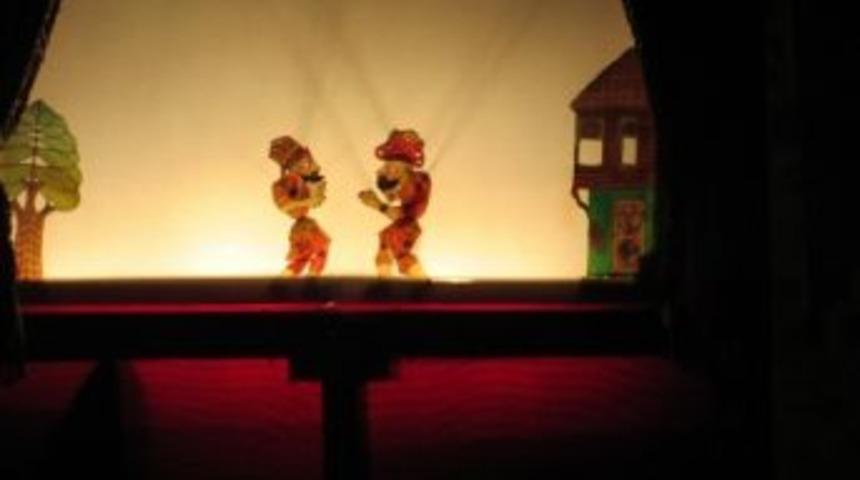 &Ccedil;ocuklara Hacivat, Karag&ouml;z G&ouml;sterisi