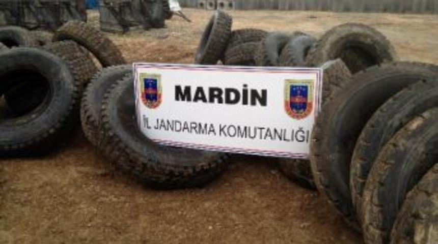 Mardin&rsquo;de 65 Ka&ccedil;ak Kamyon Lastiği Ele Ge&ccedil;irildi