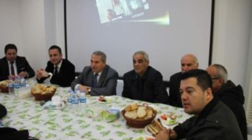 Demirtaş, 100. Yıl Bulvarı Esnafı İle Bir Araya Geldi