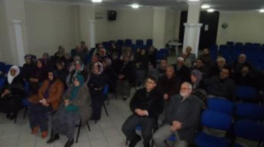 Umreye gideceklere seminer verildi