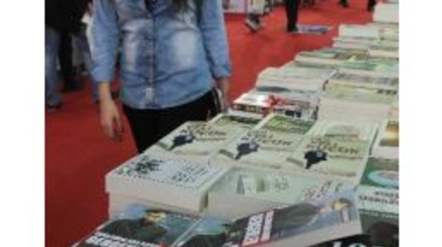 Başbuğ'un Kitabına Yoğun İlgi