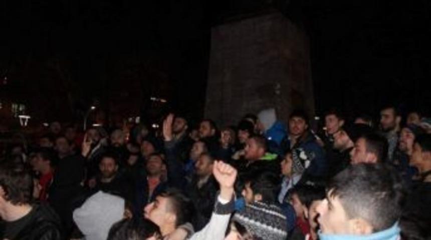 Trabzonsporlu Taraftarlardan 'men' Cezasına Tepki