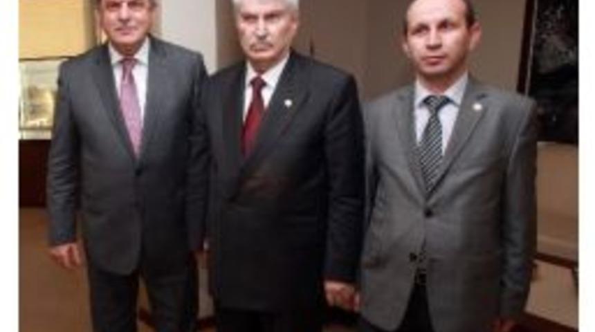 Sağlıuk-iş'ten Başkan Karaosmanoğlu'na Ziyaret