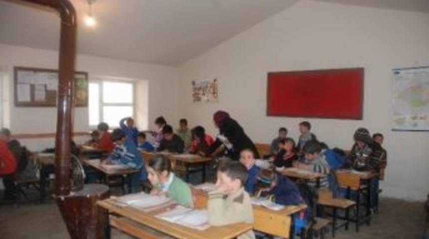 (&ouml;zel Haber) Minik &Ouml;ğrencilerin 'uzun İnce' Yoldaki Eğitim Aşkı