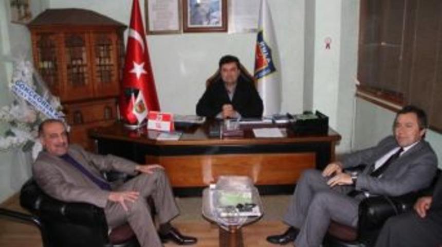 Kula'da Başkan Aşkın, Yeni Oda Başkanı Kırlı'yı Ziyaret Etti