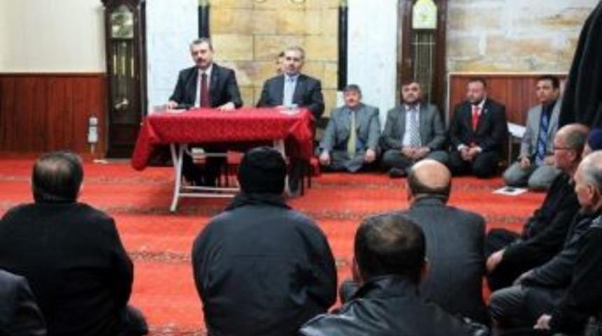 Sivas&rsquo;ta Umreye Gidecek Vatandaşlar İ&ccedil;in Seminer D&uuml;zenlendi