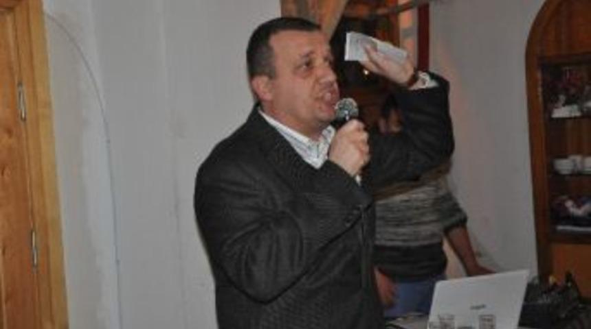 Chp Fo&ccedil;a Belediye Başkan Aday Adayı Osman Mert'ten G&ouml;vde G&ouml;sterisi