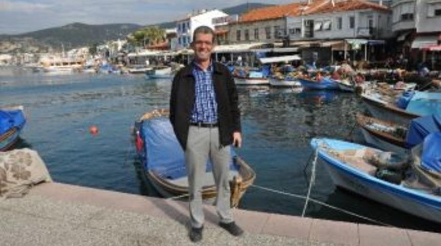 Dp'nin Fo&ccedil;a Adayı Haluk Bozkurt Chp'li Yerel Y&ouml;netimi Topa Tuttu