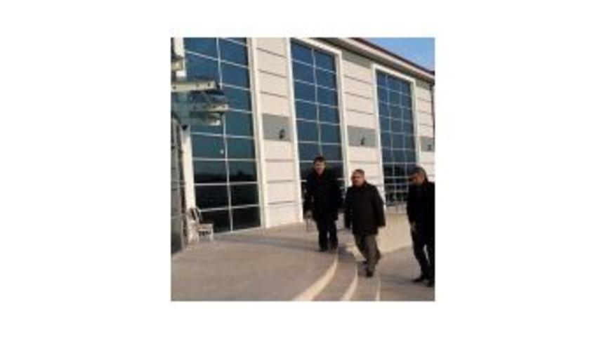 Vali &Ccedil;ınar Yeni Gen&ccedil;lik Merkezinde İncelemerde Bulundu