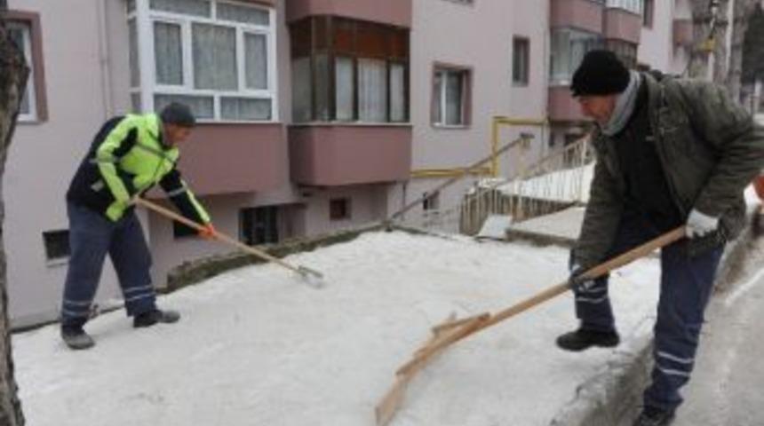 Boz&uuml;y&uuml;k Yeni Mahalleye Kaldırım
