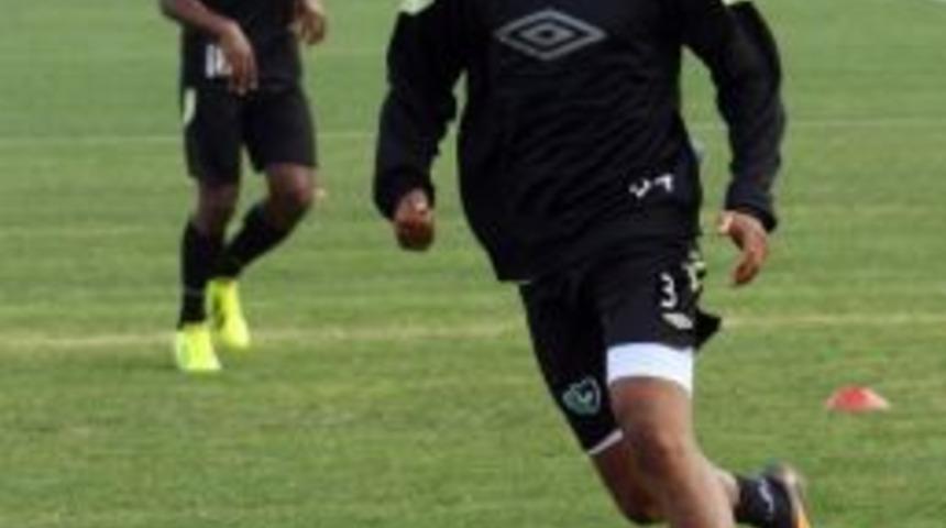 Tekden Denizlispor 4 Yabancıyı Denemeye Aldı
