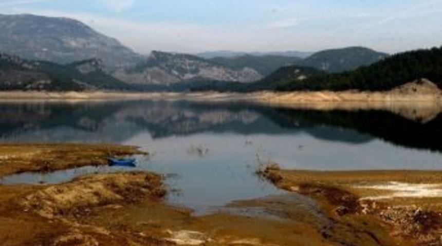 Doğaseverler Karaca&ouml;ren 2 Barajı&rsquo;na Gezi D&uuml;zenledi