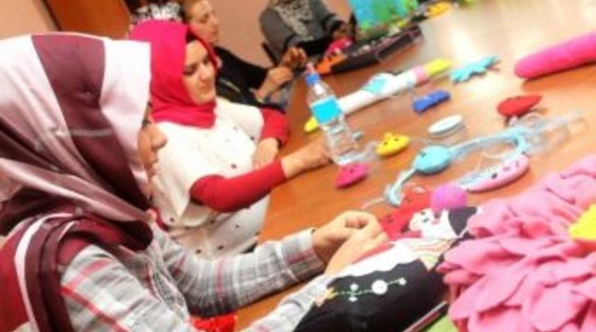 Gamek Eğitici Annelik Kursu İle Anne Adaylarını Bilin&ccedil;lendirıyor