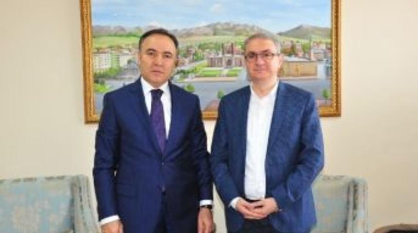 Organ Nakil Merkezi Başkanı Do&ccedil;. Dr. Aydınlı&rsquo;dan Vali Altıparmak&rsquo;a Ziyaret&hellip;