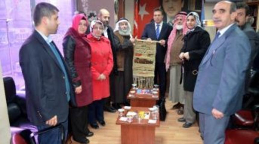 Filistinli Heyetten Ak Parti'ye Ziyaret