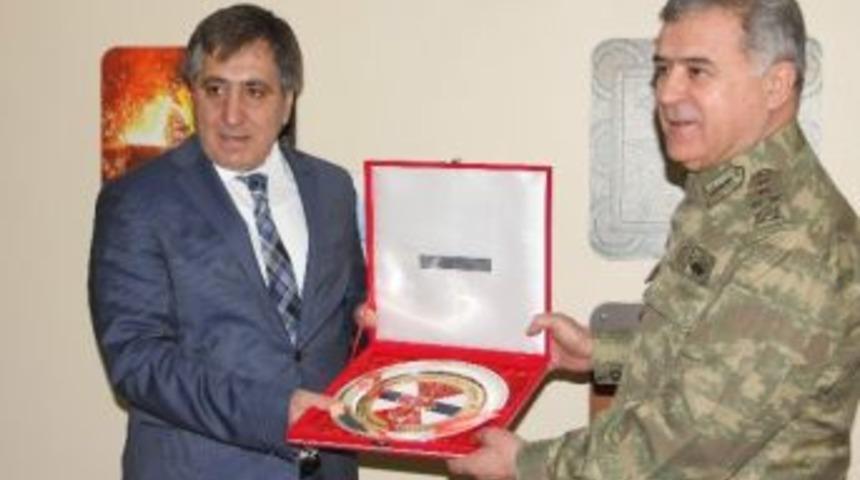 Jandarma Genel Komutanı Orgeneral Y&ouml;r&uuml;k, Vali K&uuml;&ccedil;&uuml;k&rsquo;&uuml; Ziyaret Etti