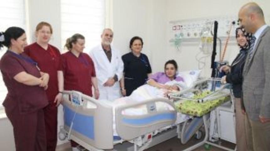 Yeni Devlet Hastanesinde İlk Bebek D&uuml;nyaya Geldi