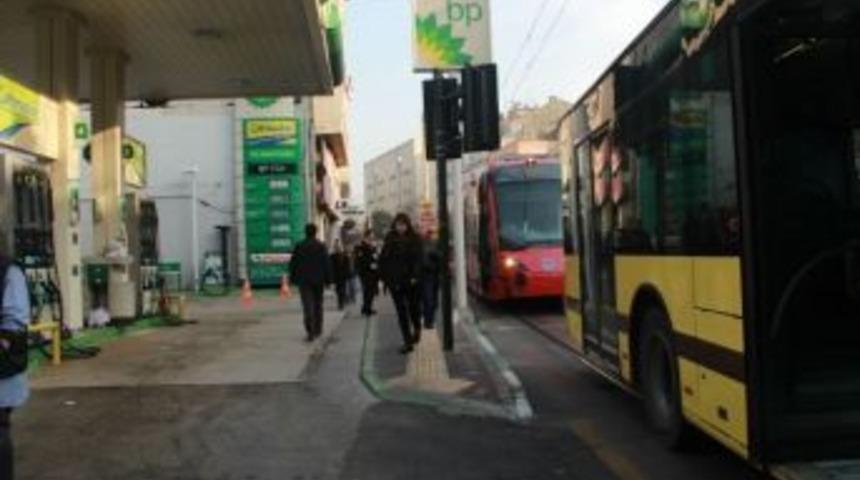 Tramvay Yolunda Kaza