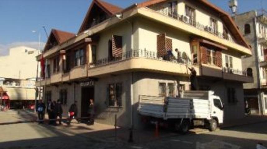 Gazipaşa Belediyesi&rsquo;nin Malları Haczedildi