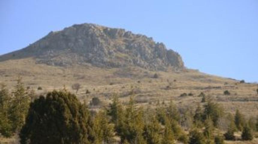 Ka&ccedil;ak Kazı Yapan D&ouml;rt Kişi Yakalandı