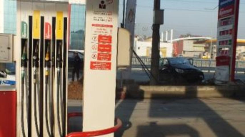 K&ouml;rfez&rsquo;de Trafik Kazası: 1 Yaralı