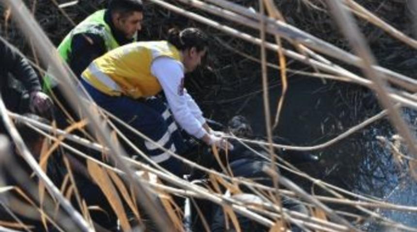 Dereye U&ccedil;an Ara&ccedil;tan Sağ &Ccedil;ıktı Ama Hayata Tutunamadı