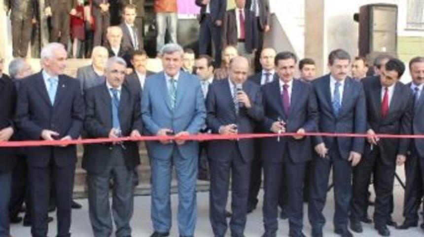 Bilim, Sanayi Ve Teknoloji Bakanı Fikri Işık: