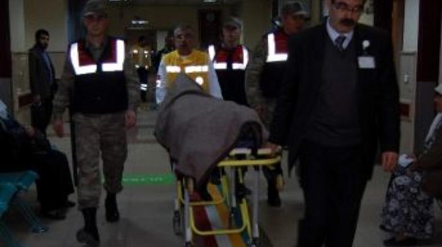 Cezaevinde &Ccedil;arşafla Kendisini Astı