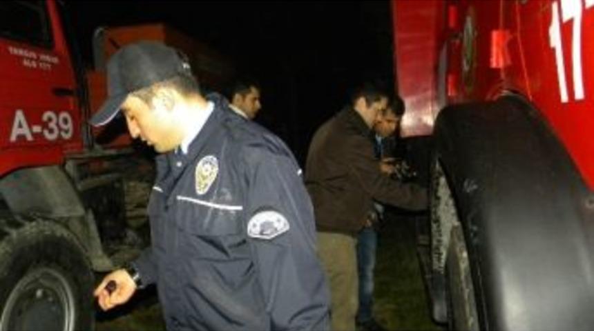 Ara&ccedil;ların Ak&uuml;lerini Ve Mazotlarını &Ccedil;aldılar