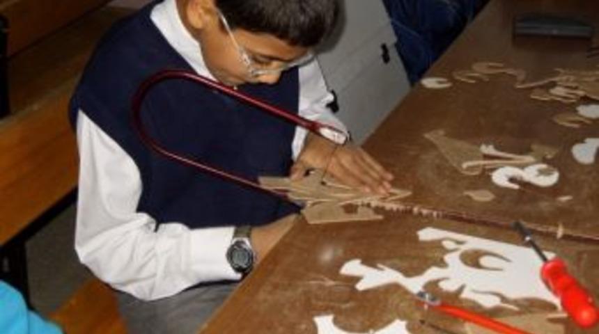 &Ccedil;ocuklar Oyuncaklarını Kendileri Yapıyorlar