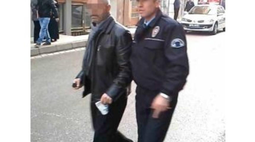 Liseli Cansu&rsquo;nun &Ouml;l&uuml;m&uuml;ne Yol A&ccedil;an S&uuml;r&uuml;c&uuml; Tutuklandı