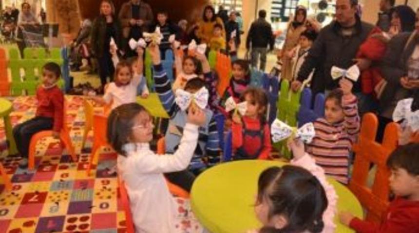 Pe&ccedil;eteden Kelebek Yapmasını &Ouml;ğrendiler