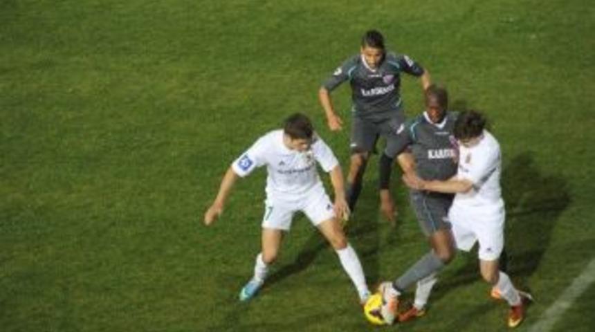 Karab&uuml;kspor 3. Hazırlık Ma&ccedil;ından Galibiyetle Ayrıldı