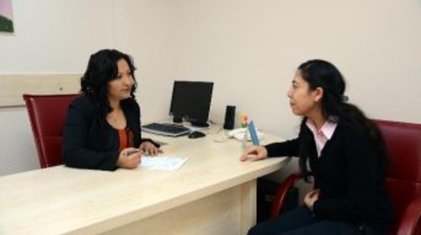 Gen&ccedil;lik Danışma Merkezi&rsquo;ne &Ouml;ğrencilerden B&uuml;y&uuml;k İlgi