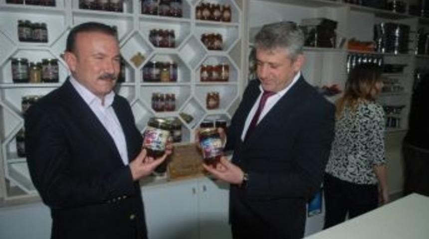 Başkan Doğan&rsquo;dan 'izmit Balı T&uuml;ketin' &Ccedil;ağrısı