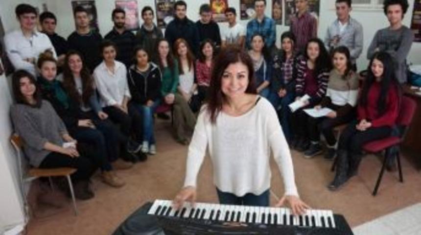 B&uuml;y&uuml;kşehir Belediyesi M&uuml;ziğin &Ccedil;ıtasını Y&uuml;kseltiyor