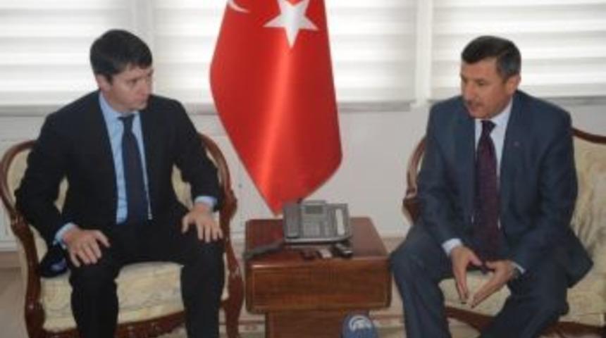 &Ccedil;e&ccedil;enistan Başbakan Yardımcısı K&uuml;tahya'da