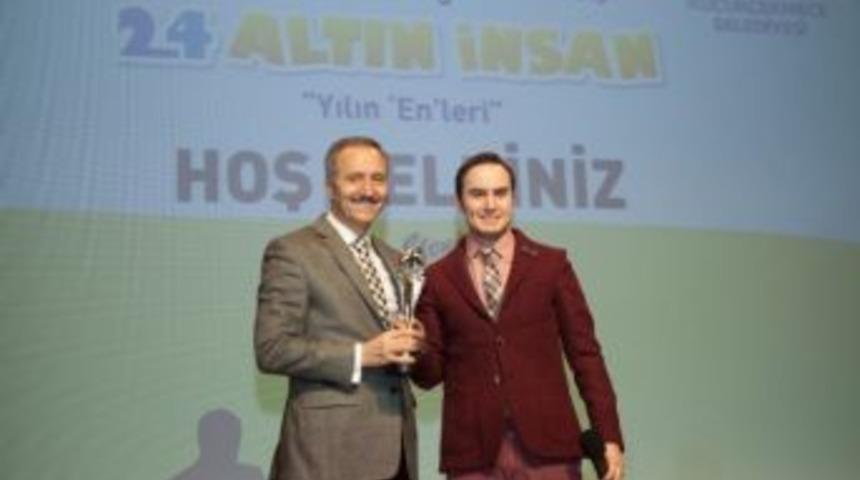 Bilgi Evi &Ouml;ğrencileri, Yılın &lsquo;en Altın&rsquo; İnsanlarını Se&ccedil;ti