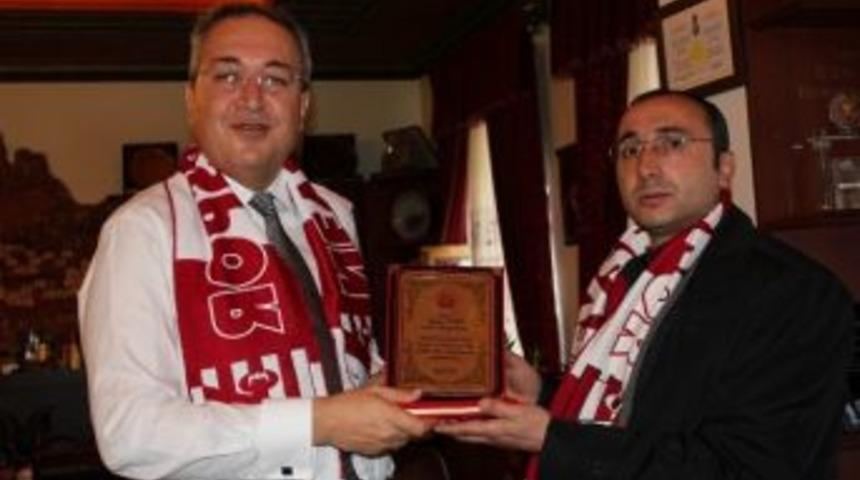 Nevşehirspor Taraftarlar Grubu&rsquo;ndan &Uuml;nver&rsquo;e Ziyaret