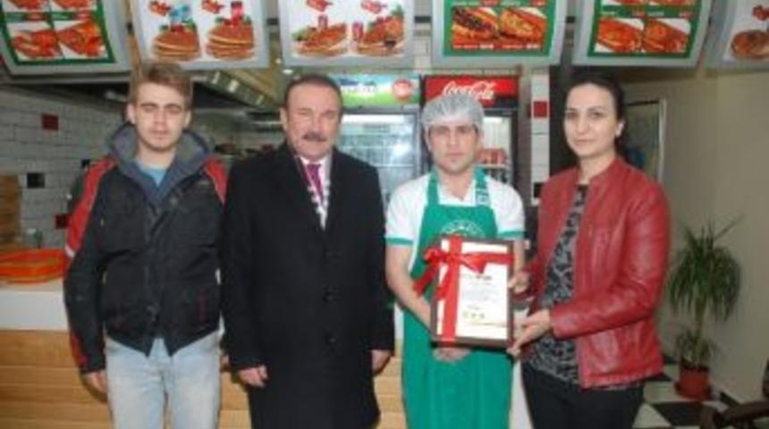 İzmit&rsquo;in &Ouml;rnek İşyerleri &Ccedil;oğalıyor