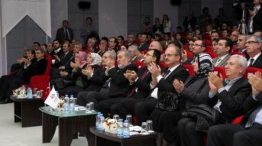 Tarih&ccedil;i Ortaylı&rsquo;dan İk&ccedil;&uuml;&rsquo;l&uuml; Gen&ccedil;lere Tarih Dersi