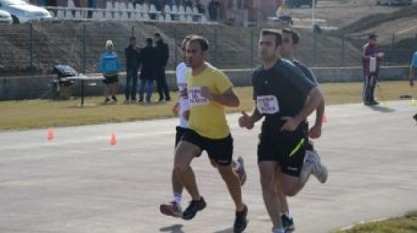 58 Hakem Fiziksel Yeterlilik Testinden Ge&ccedil;ti