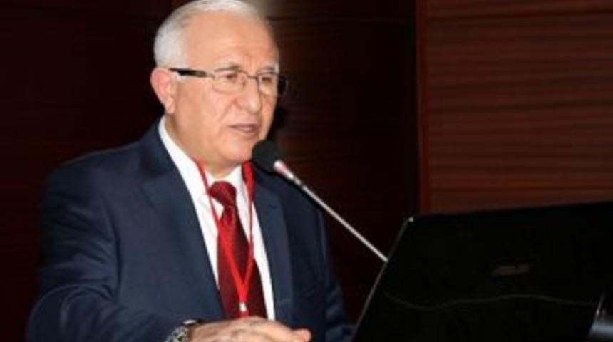 Prof.dr. Akyol, "dershanelerin Varlığı &Uuml;niversite Ve Okulların Yetersizliği"