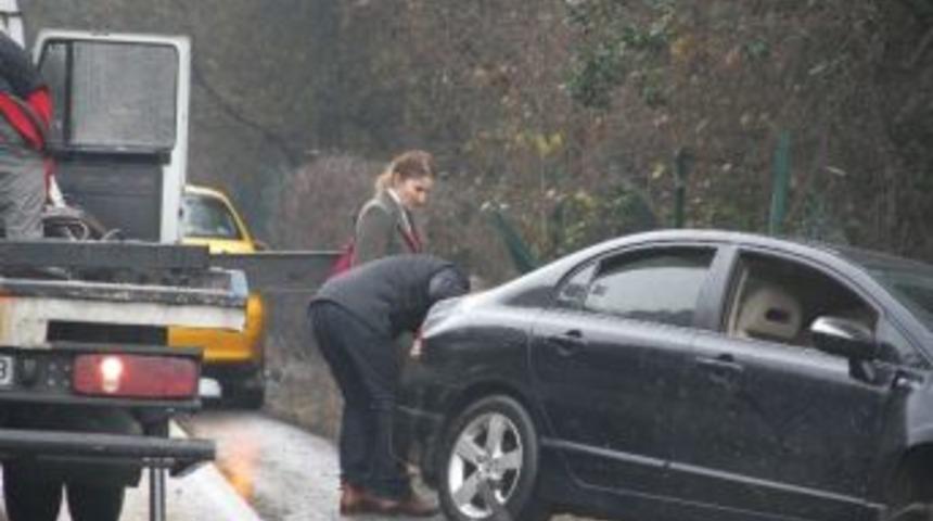 (&ouml;zel Haber) &Ouml;ğrenci Servisi Ağaca &Ccedil;arptı: 6 Yaralı