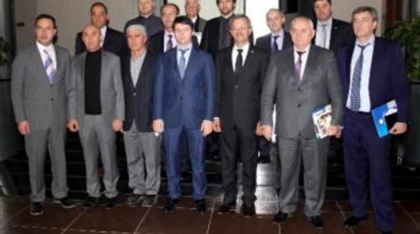 Mersinli Sanayicilere &Ccedil;e&ccedil;enistan'dan Yatırım Daveti