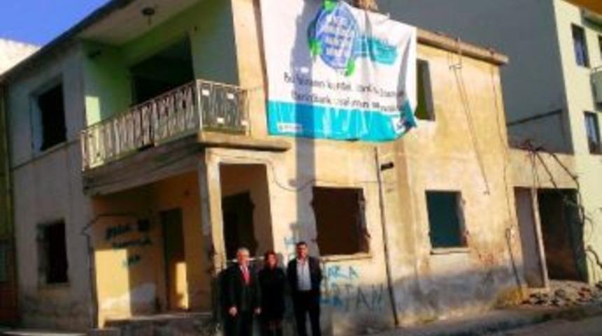 S&ouml;ke&rsquo;nin İlk Kentsel D&ouml;n&uuml;ş&uuml;m Kredili Bina Yıkımı