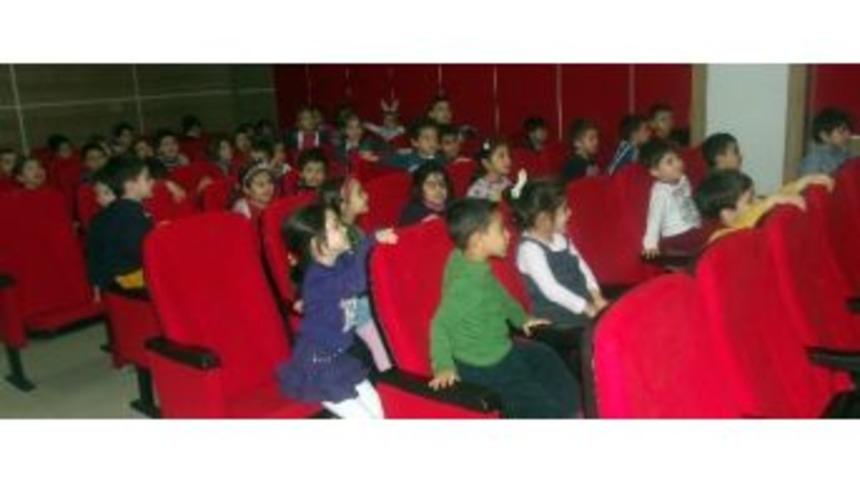 &Ouml;ğrenciler Meslekleri Tanıdı